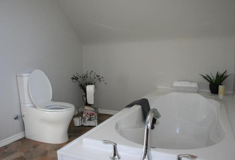 Sandstone Bed And Breakfast