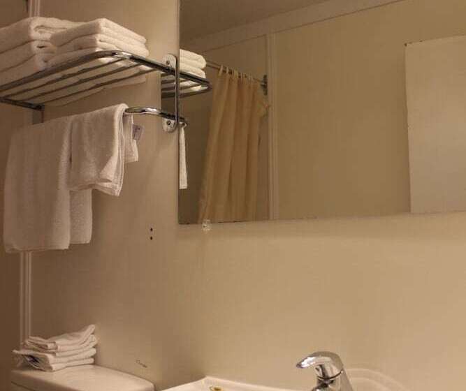 Ukee Peninsula Motel