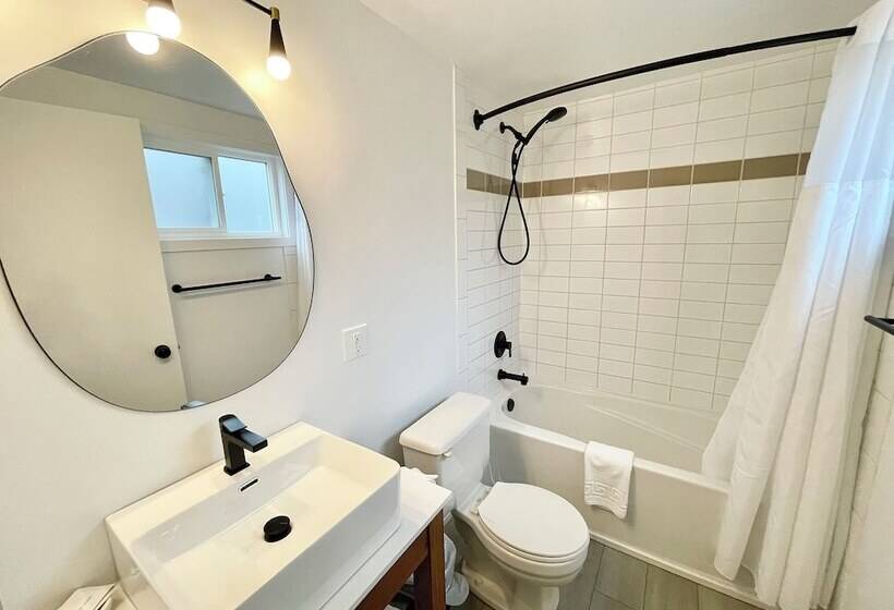 Ukee Peninsula Motel