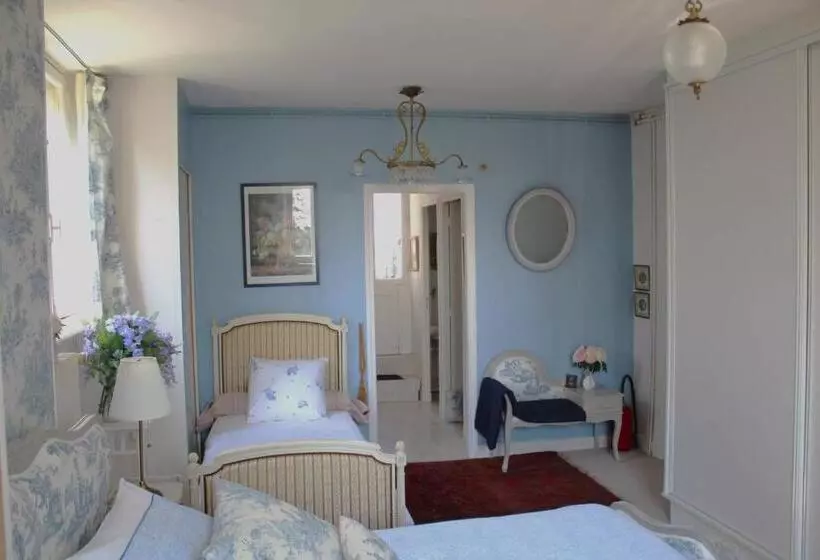 Aamiaismajoitus (B&B) Charming Guest House