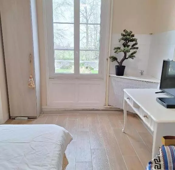 Aamiaismajoitus (B&B) Charming Guest House