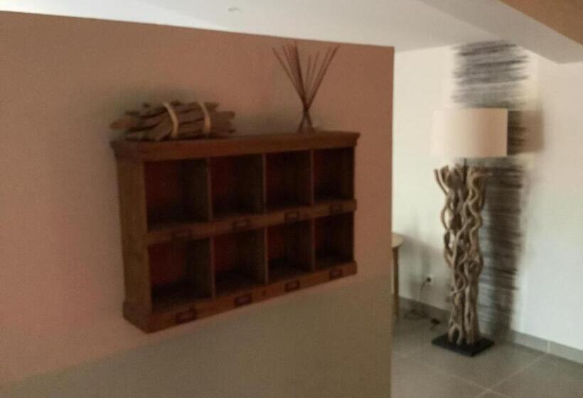 مبيت وإفطار Le Carpe Noctem