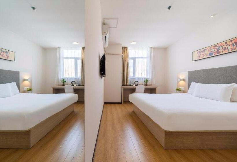 Hanting Hotel Shanghai Hangtou Metro Station