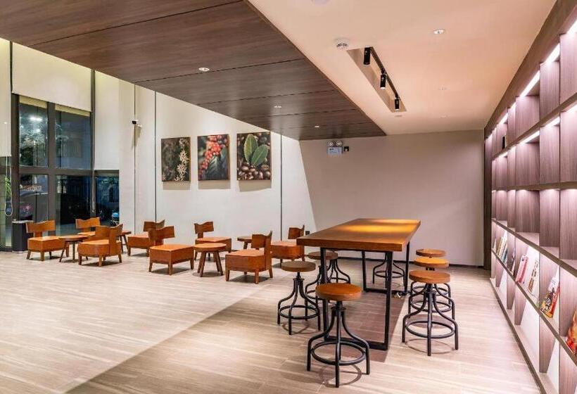 Hanting Hotel Wuhan Wuchang Railway Station Uprising Gate