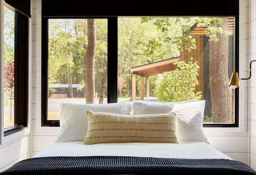 Hotelli Autocamp Sequoia