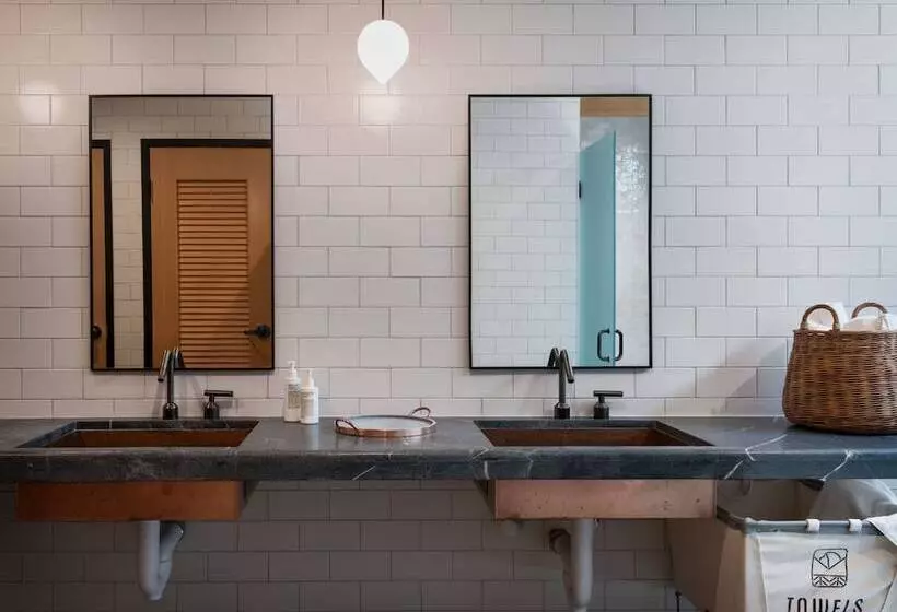 Hotelli Autocamp Sequoia