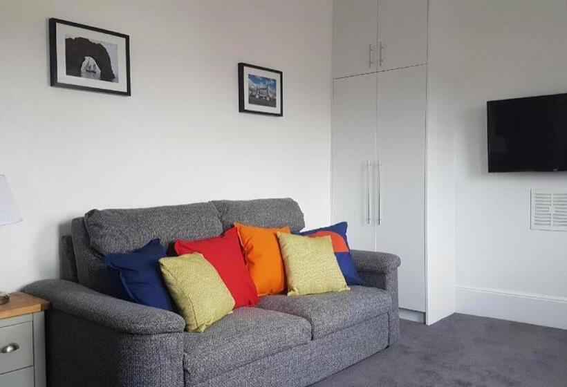 בית מלון כפרי Gateway