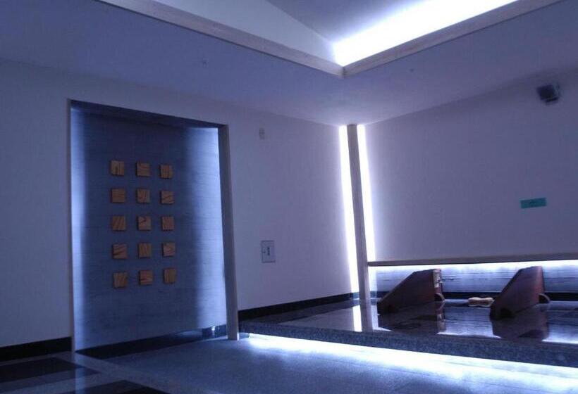 Hotel Hakata Yufuin Takeo Onsen Manyo No Yu