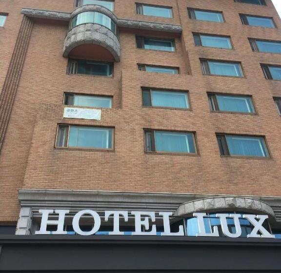 Hotel Lux