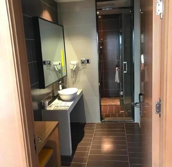 Iu Hotel Kunming Jinma Bijifang Joy City