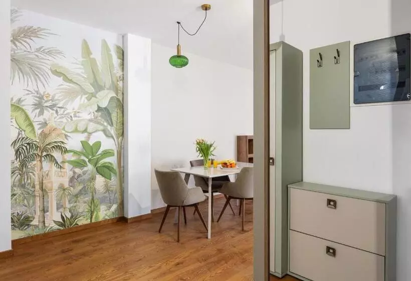 Peak Aparthotel   Old Town   By Cityhost