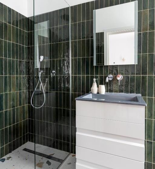 Peak Aparthotel Old Town By Cityhost