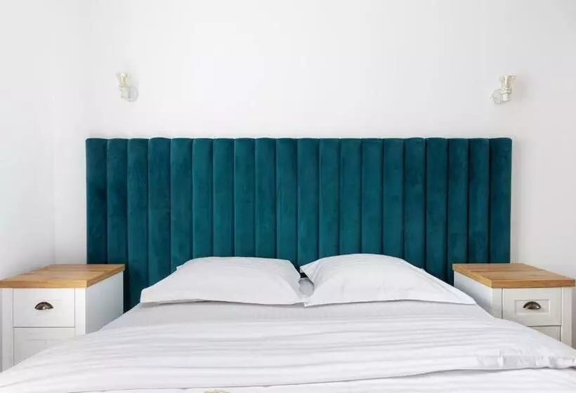 Peak Aparthotel   Old Town   By Cityhost