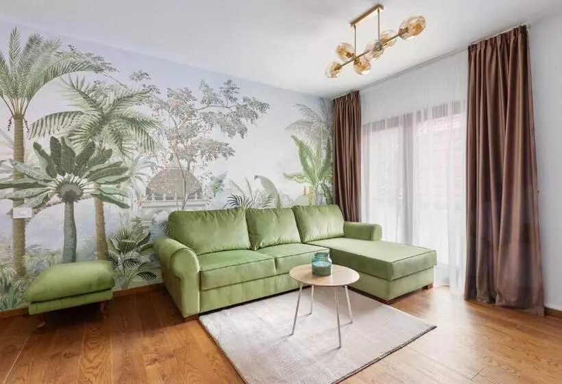 Peak Aparthotel   Old Town   By Cityhost