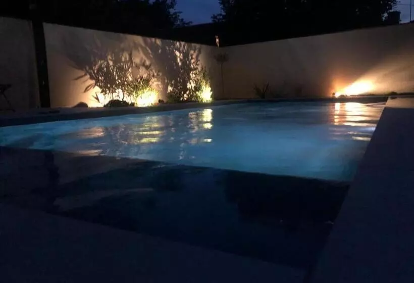 پانسیون Beautiful Family Home