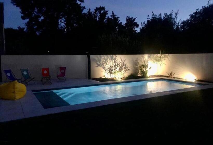 پانسیون Beautiful Family Home