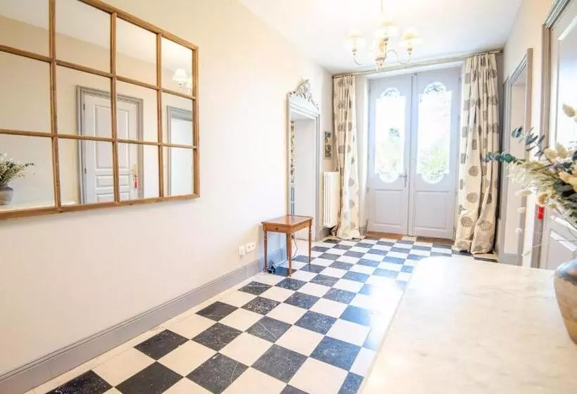 Majatalo Le Clos Des Tilleuls   Gite 10 People