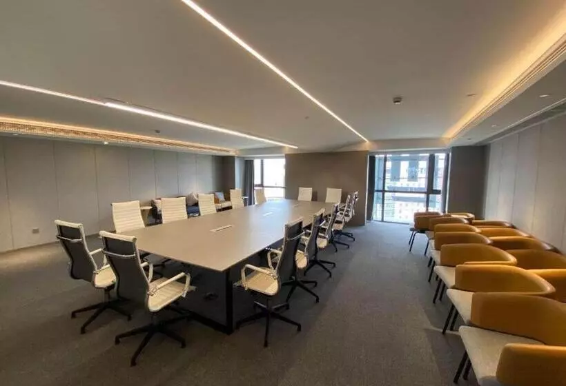 Starway Hotel Ningbo Impression City