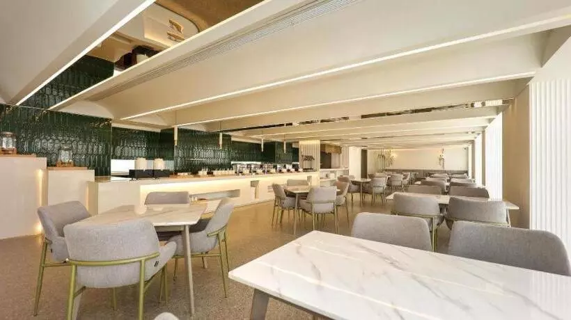 Starway Hotel Ningbo Impression City