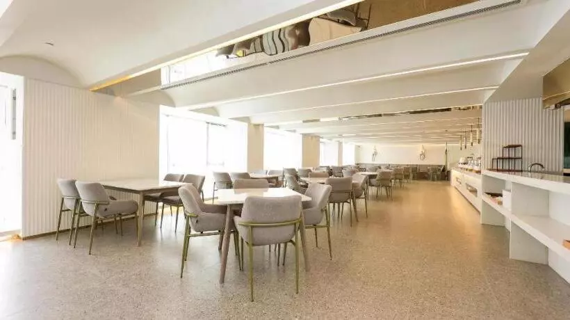 Starway Hotel Ningbo Impression City