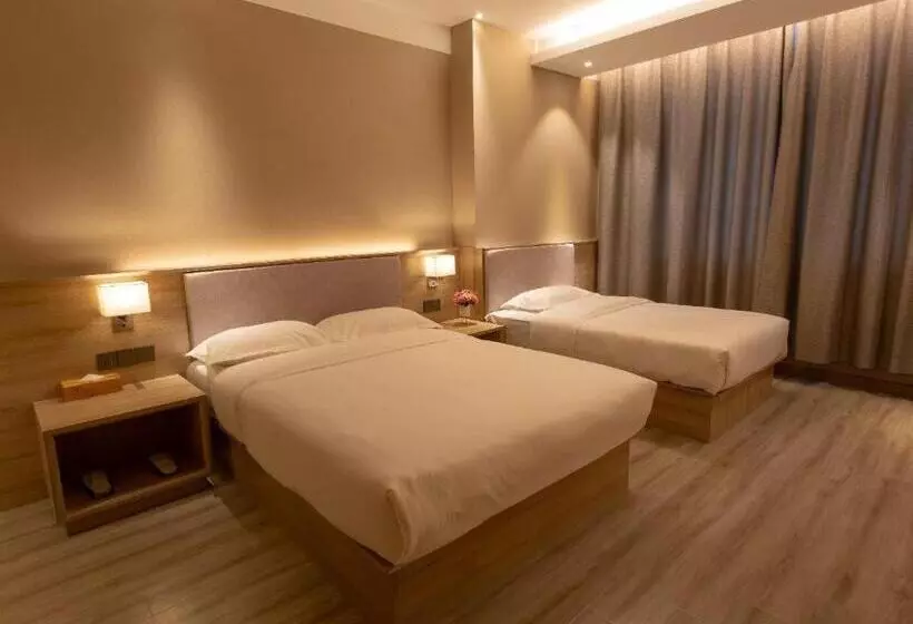 Starway Hotel Weinan Dali