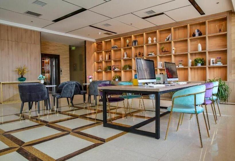 Starway Hotel Weinan Dali