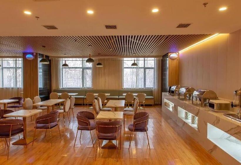 Starway Hotel Weinan Dali