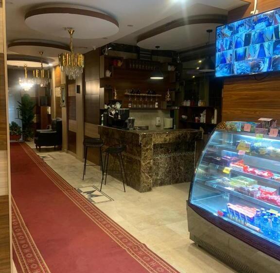 الفخامة الجنوبية للشقق المخدومة