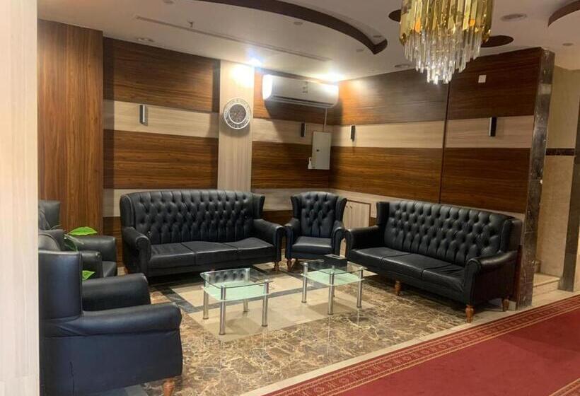 الفخامة الجنوبية للشقق المخدومة