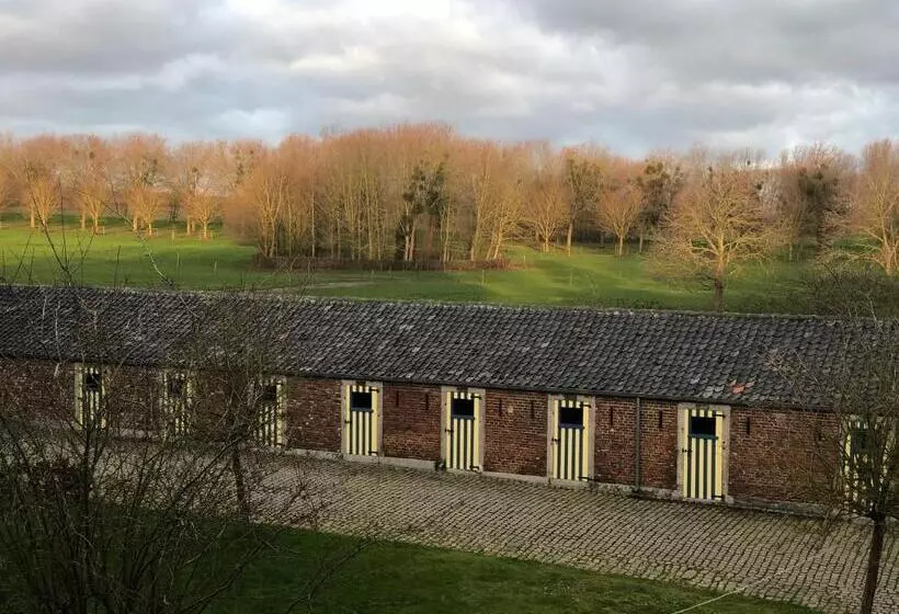 B&b Kasteelhoeve De Tornaco
