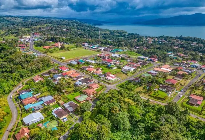 Aamiaismajoitus (B&B) Arenal Chill Inn