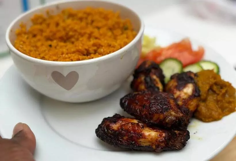 Aamiaismajoitus (B&B) Kayumba Properties Ltd