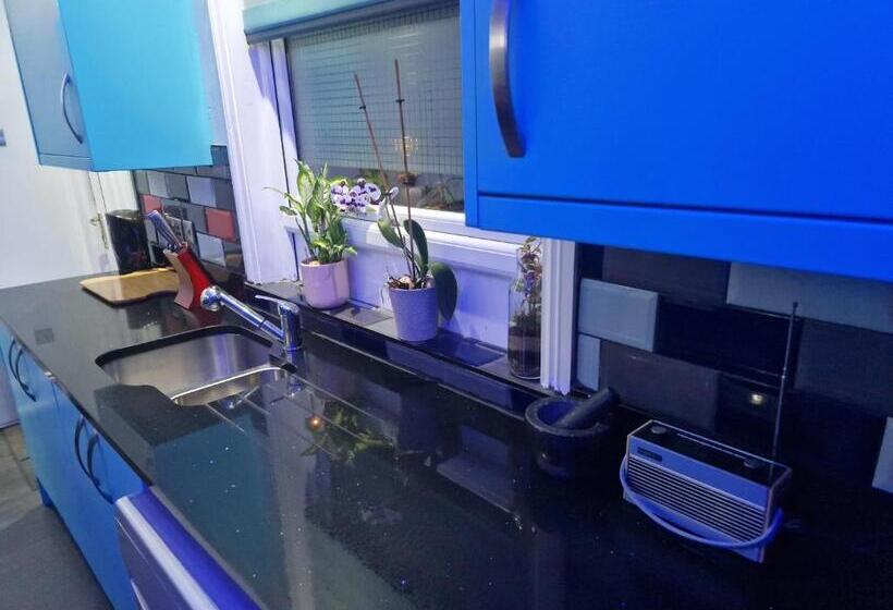 Nocleg ze śniadaniem Kayumba Properties Ltd