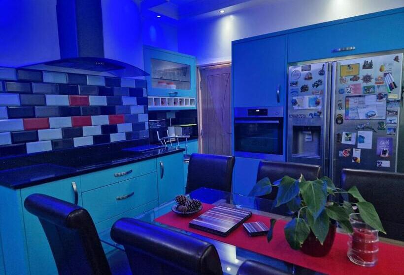 Nocleg ze śniadaniem Kayumba Properties Ltd