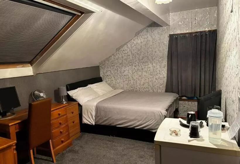 Aamiaismajoitus (B&B) Kayumba Properties Ltd