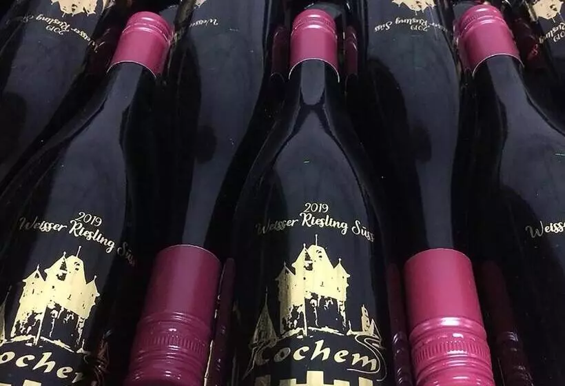 ベッドアンドブレックファースト Weingut Und Pension Markus Kochems