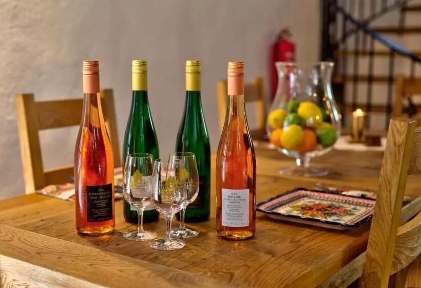 ベッドアンドブレックファースト Weingut Und Pension Markus Kochems