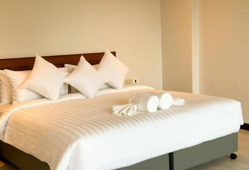 Botanic Boutique Hotel Surin Beach