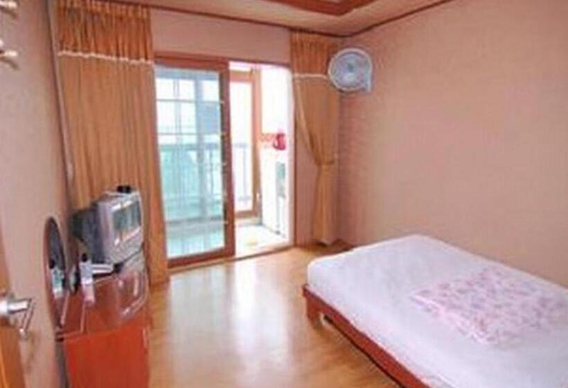 Hanbit Pension & Motel