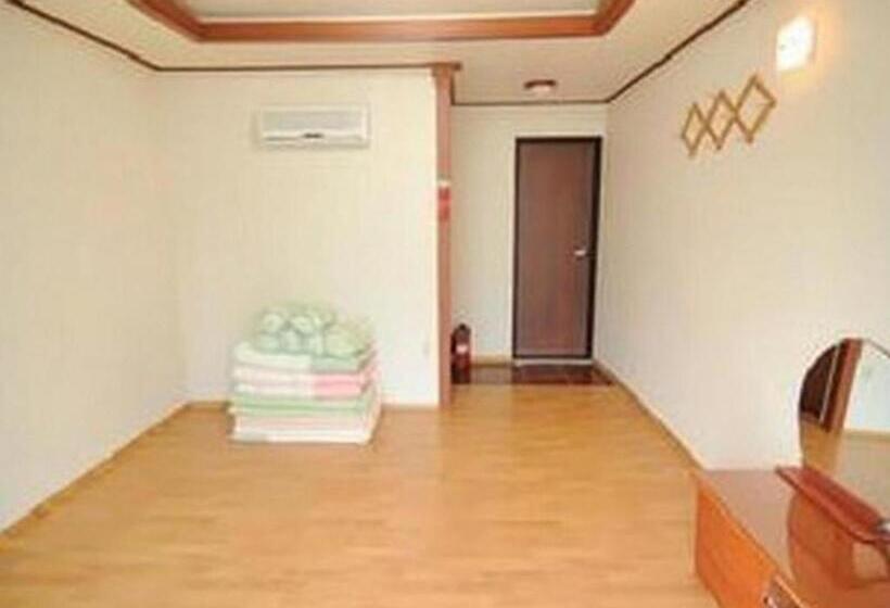 Hanbit Pension & Motel