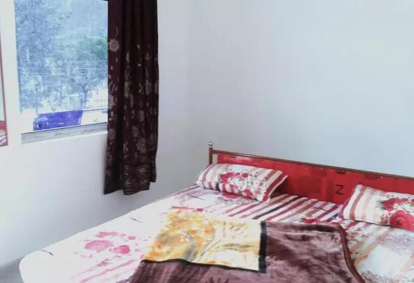 Hotelli Sudarshan Palace, Pipalkoti