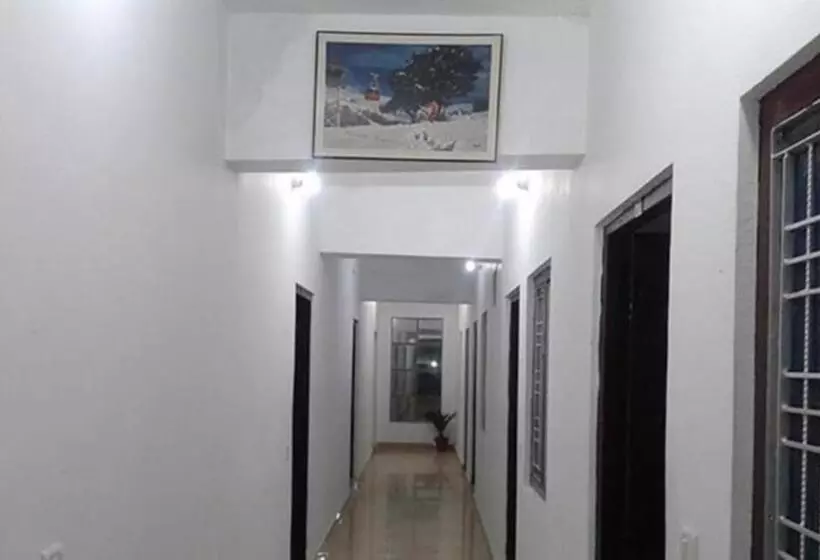 Hotelli Sudarshan Palace, Pipalkoti