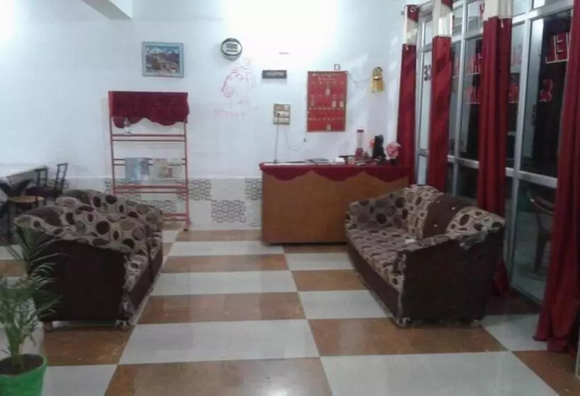 Hotelli Sudarshan Palace, Pipalkoti