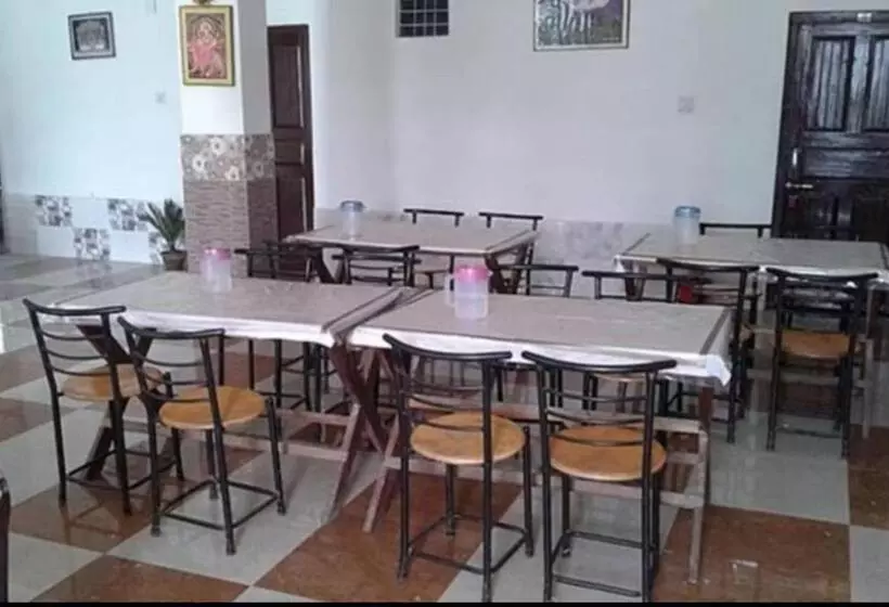 Hotelli Sudarshan Palace, Pipalkoti