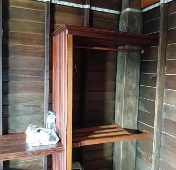 פנסיון Tonmai Suite Ii