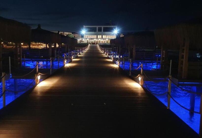 استراحتگاه Four Seasons Li̇fe Aparts And Vi̇llas   Official