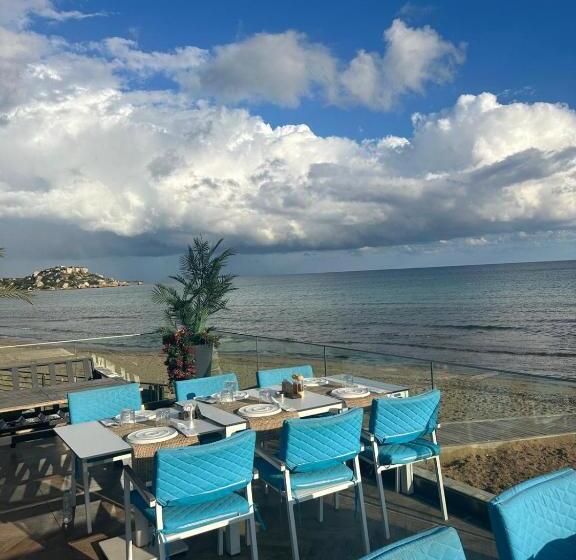 استراحتگاه Four Seasons Li̇fe Aparts And Vi̇llas   Official