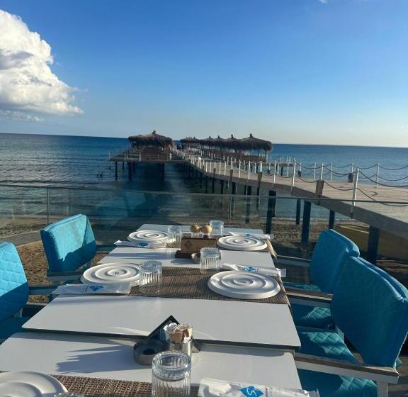 استراحتگاه Four Seasons Li̇fe Aparts And Vi̇llas   Official