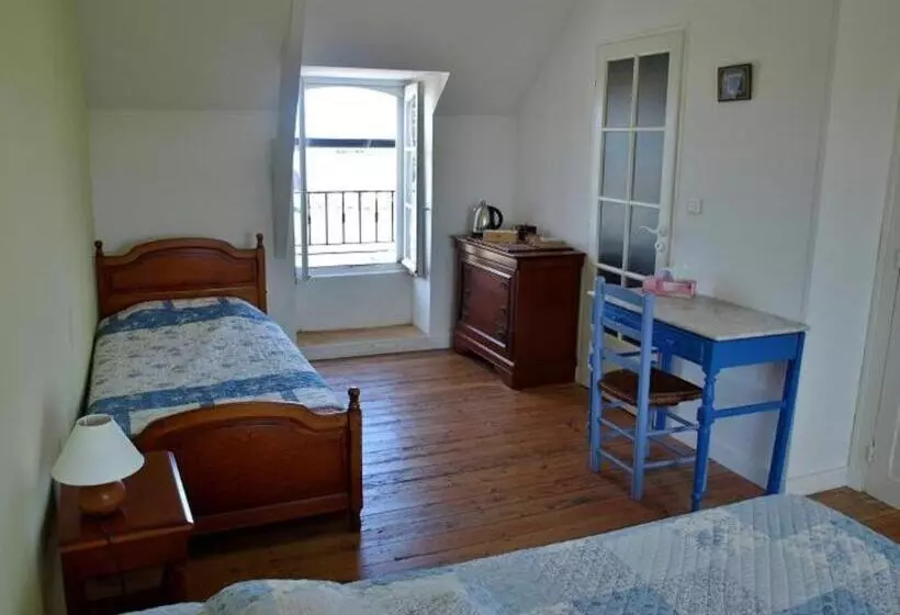 Aamiaismajoitus (B&B) Chambres D Hôtes Frehel