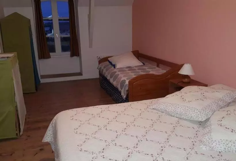 Aamiaismajoitus (B&B) Chambres D Hôtes Frehel